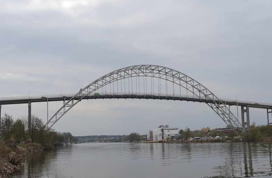 MINI fredrisktad bridge